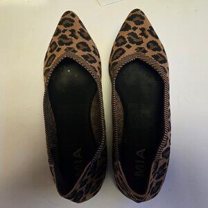 Mia pointed ballet flat, leopard print, size 6.5